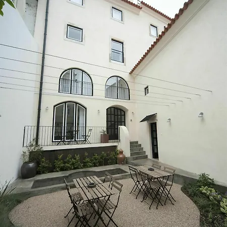 Aparthotel My Serviced - Principe Real Lisbon
